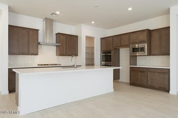 40129 Alameda Dr, San Tan Valley, AZ 85140