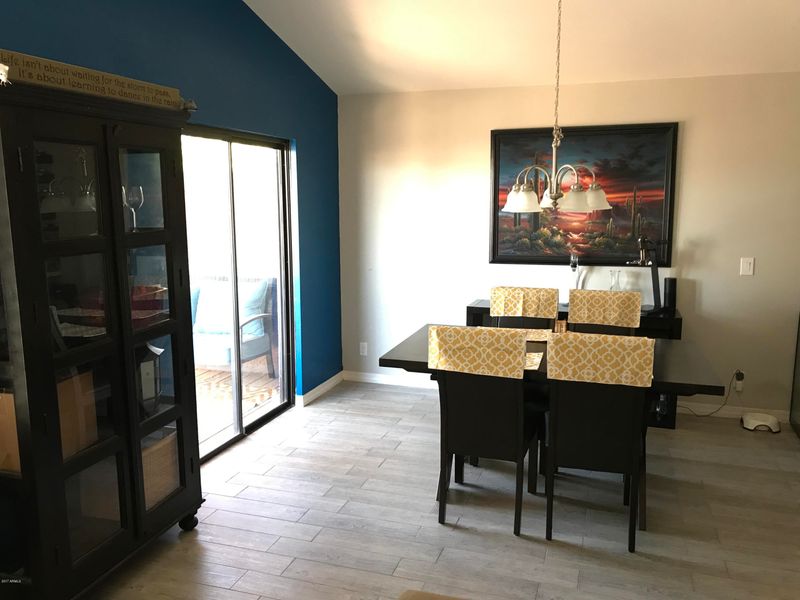 4013 E Hiddenview Dr, Phoenix, AZ 85048