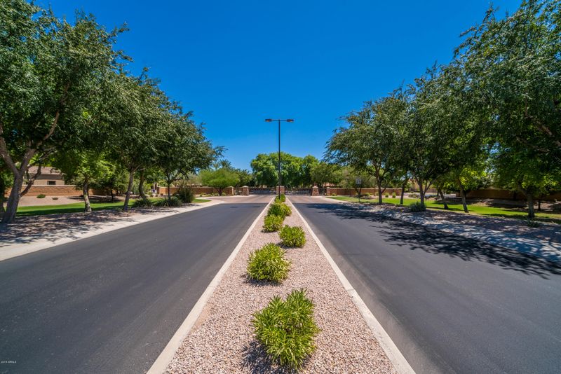 4013 E Scorpio Pl, Chandler, AZ 85249