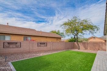 40130 Thunder Hills Ct, Phoenix, AZ 85086
