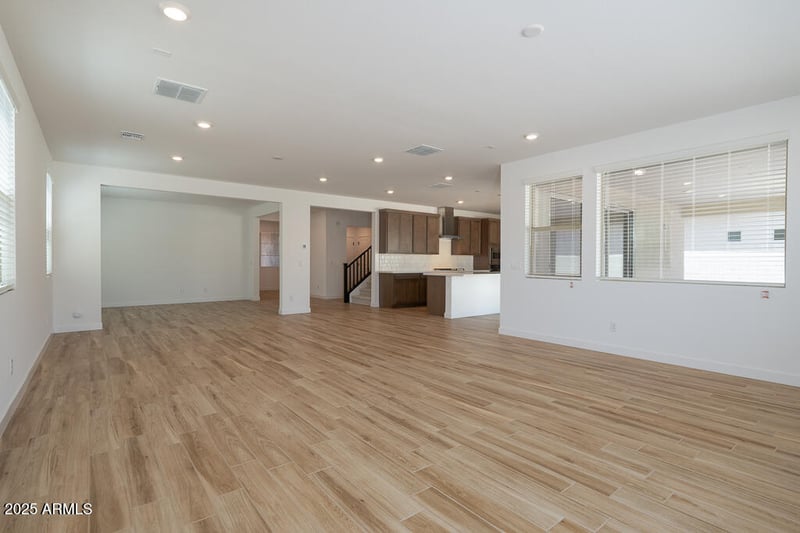 40147 Alameda Dr, San Tan Valley, AZ 85140