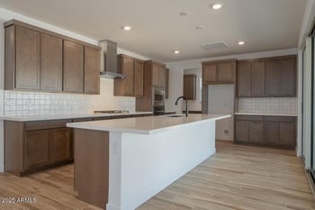 40147 Alameda Dr, San Tan Valley, AZ 85140