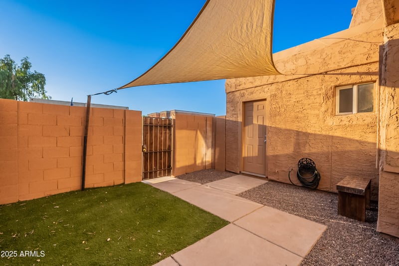 4015 44th St, Phoenix, AZ 85040