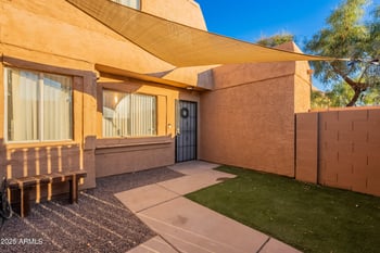 4015 44th St, Phoenix, AZ 85040