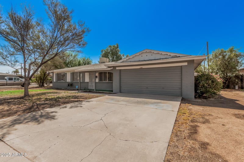 4015 Solar Dr, Phoenix, AZ 85051