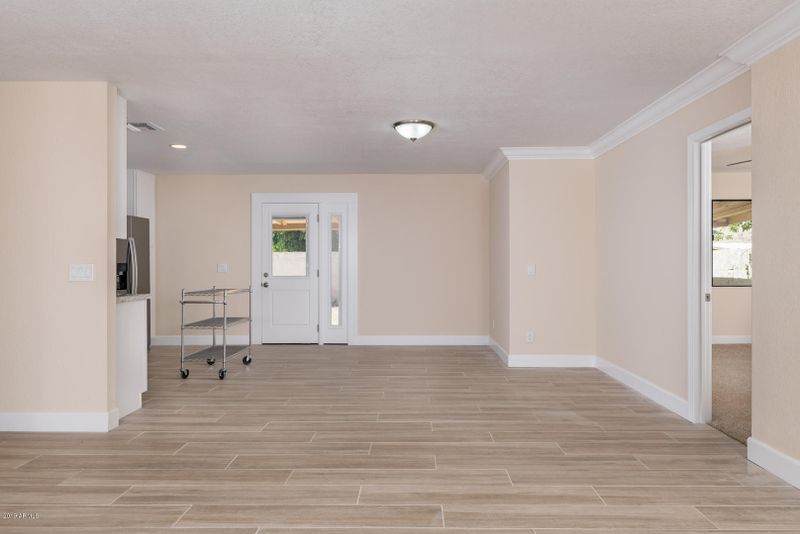 4015 W Cavalier Dr, Phoenix, AZ 85019