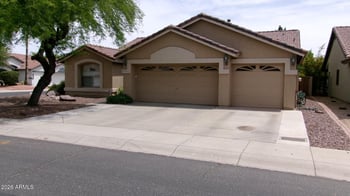 4015 Menadota Dr, Glendale, AZ 85308