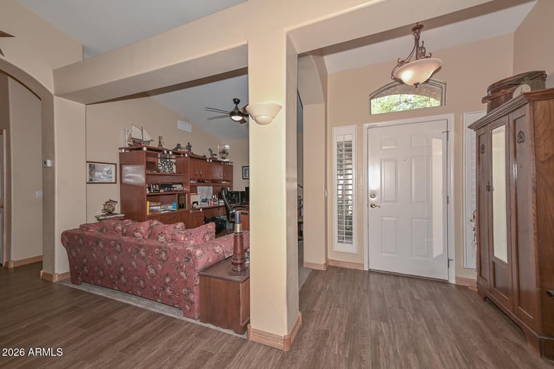 4015 W Menadota Dr, Glendale, AZ 85308