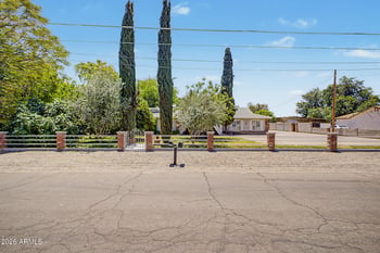4015 Topeka Dr, Glendale, AZ 85308