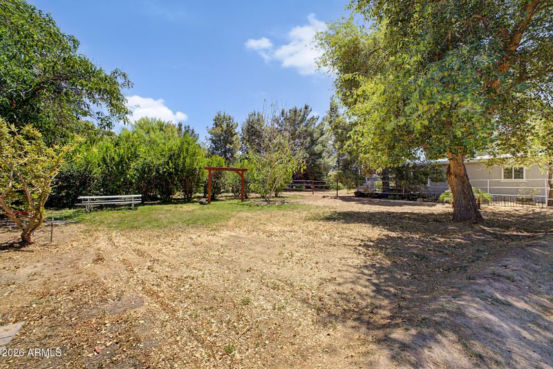 4015 W Topeka Dr, Glendale, AZ 85308