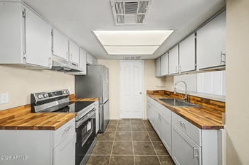 4016 44th Pl, Phoenix, AZ 85040