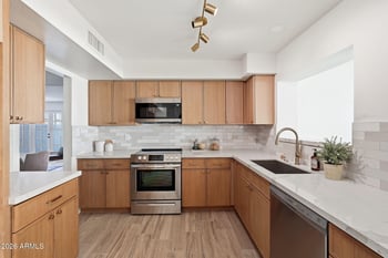 4017 E Dahlia Dr, Phoenix, AZ 85032