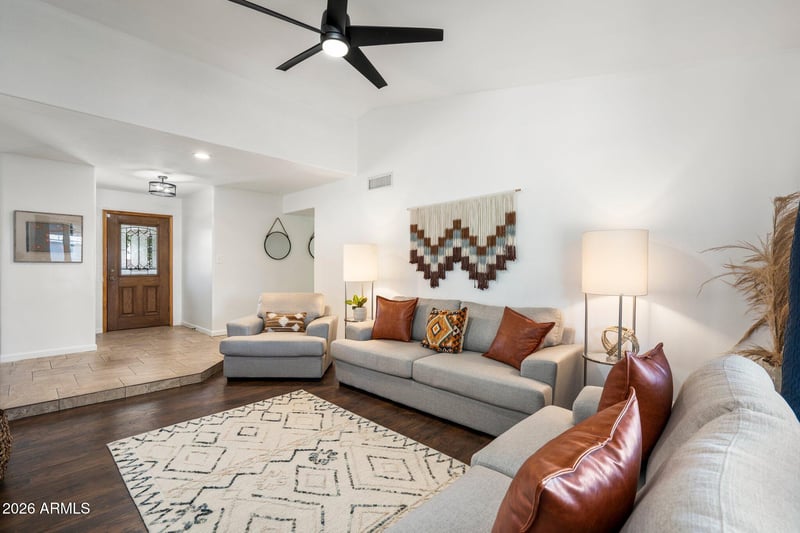 4017 Angela Dr, Glendale, AZ 85308