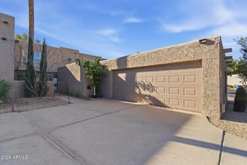 4019 Charter Oak Rd, Phoenix, AZ 85032