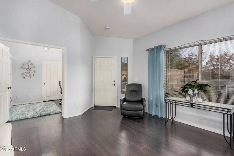 4019 W Hackamore Dr, Phoenix, AZ 85083