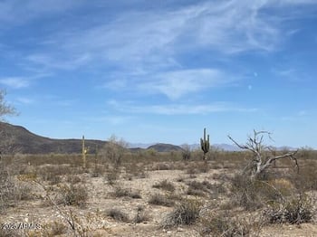 401st Ave Mountain View Rd #13, Tonopah, AZ 85354