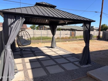 402 Darrow St, Phoenix, AZ 85041