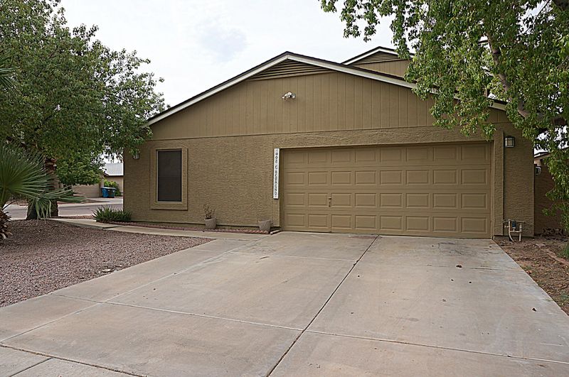 402 E Behrend Dr, Phoenix, AZ 85024