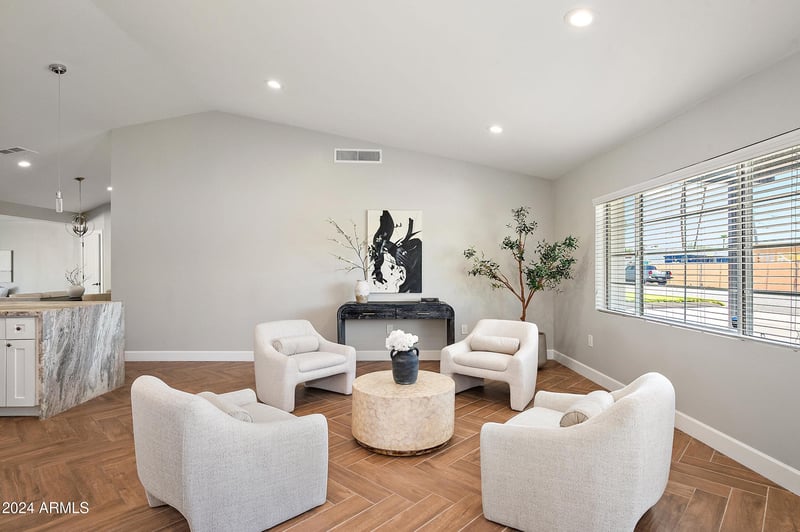 402 E Berridge Ln, Phoenix, AZ 85012