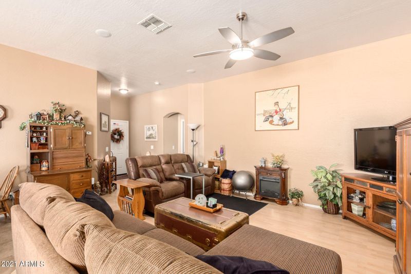 402 E Jasper Dr, Chandler, AZ 85225