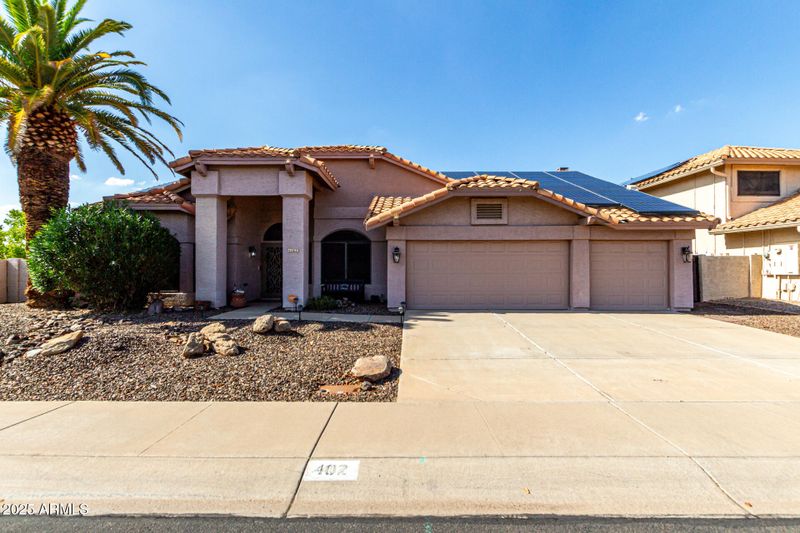 402 E Stonebridge Dr, Gilbert, AZ 85234