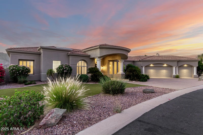402 E Windmere Dr, Phoenix, AZ 85048