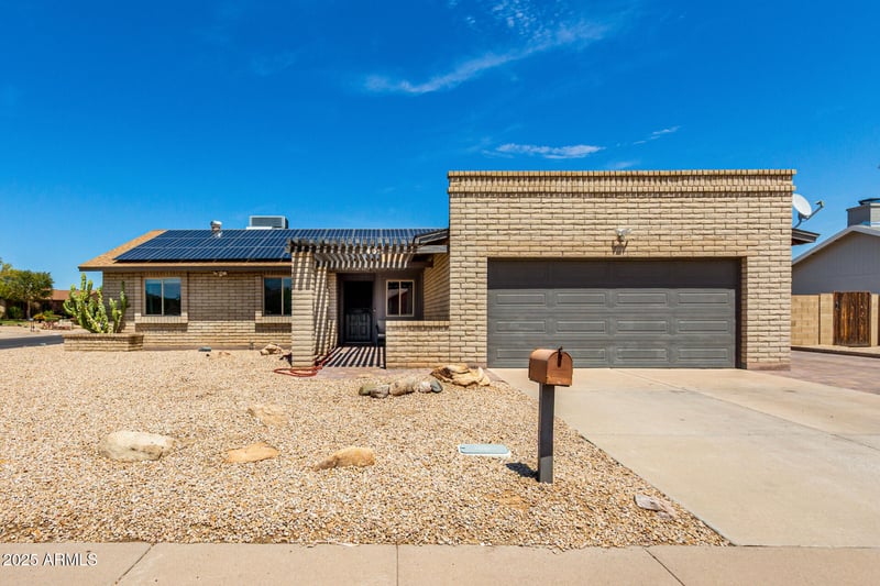 402 Morrow Dr, Phoenix, AZ 85024