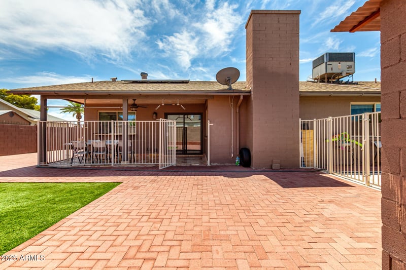 402 Morrow Dr, Phoenix, AZ 85024