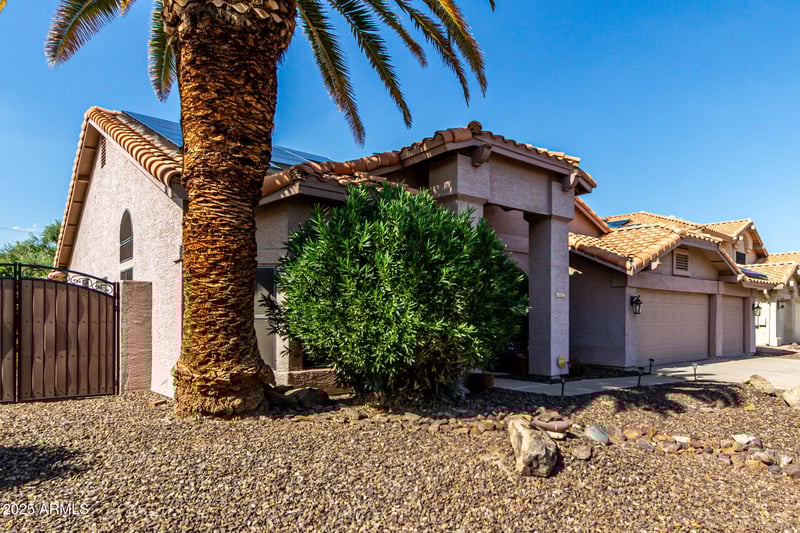 402 Stonebridge Dr, Gilbert, AZ 85234