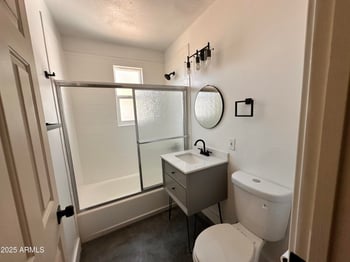 4020 33rd St, Phoenix, AZ 85018