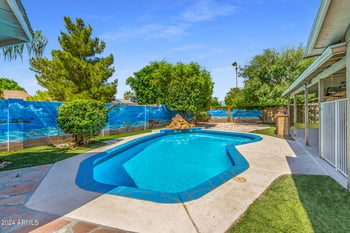 4020 Anderson Dr, Glendale, AZ 85308