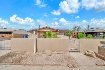4020 Lynne Ln, Phoenix, AZ 85041