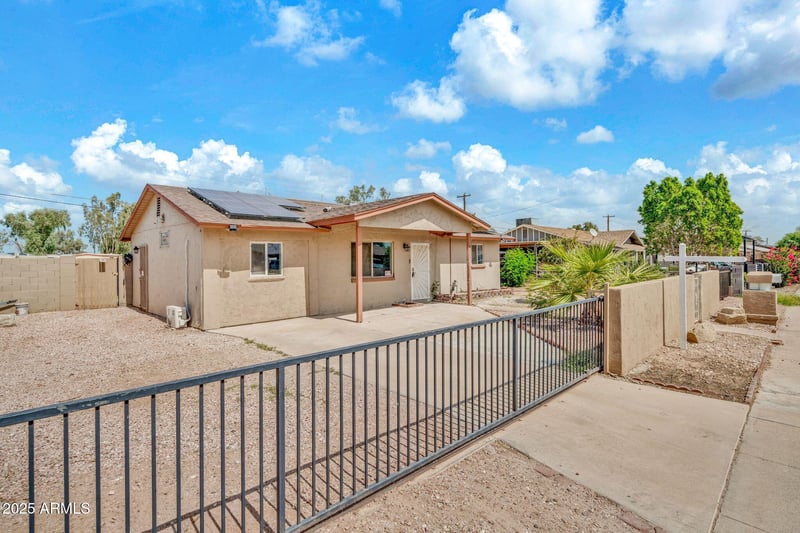 4020 Lynne Ln, Phoenix, AZ 85041