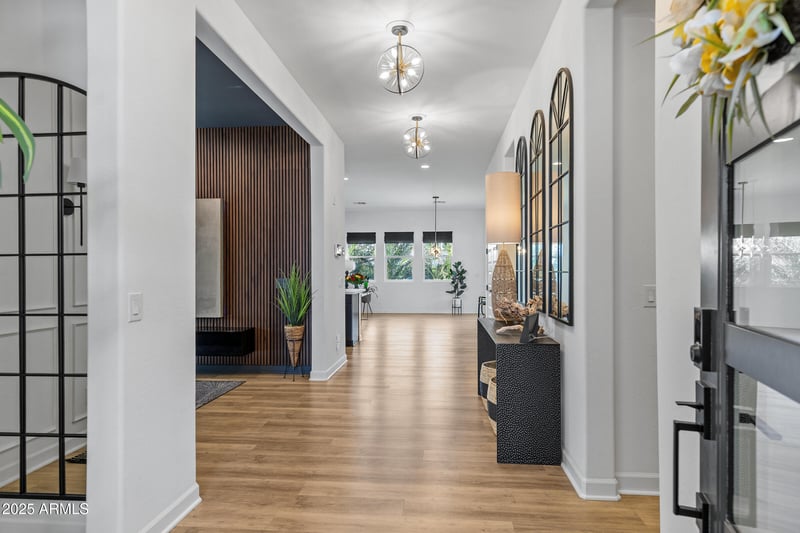 4020 Serpentine Dr, San Tan Valley, AZ 85144