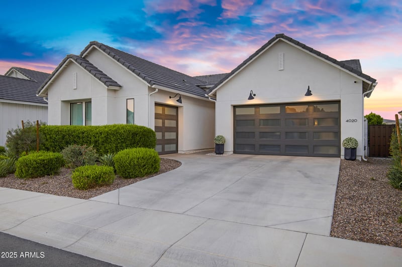 4020 Serpentine Dr, San Tan Valley, AZ 85144