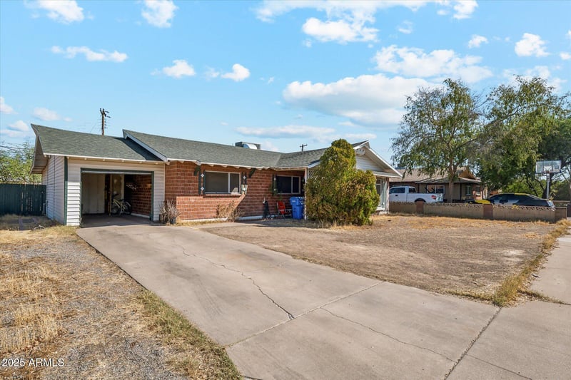 4020 Tuckey Ln, Phoenix, AZ 85019