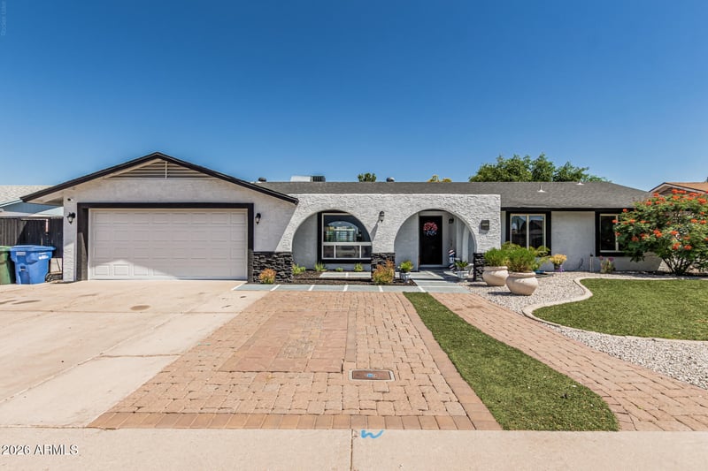 4020 Anderson Dr, Glendale, AZ 85308