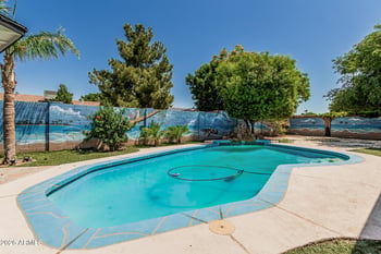 4020 Anderson Dr, Glendale, AZ 85308