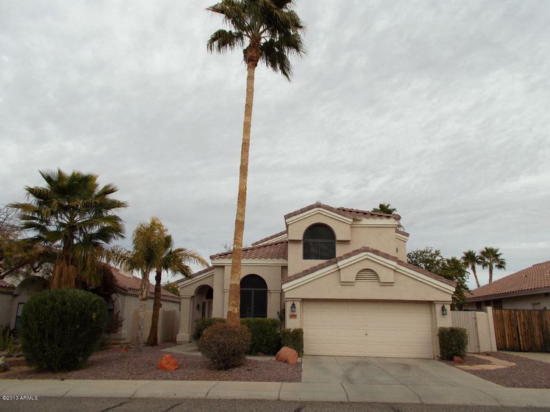 4020 W Blackhawk Dr, Glendale, AZ 85308