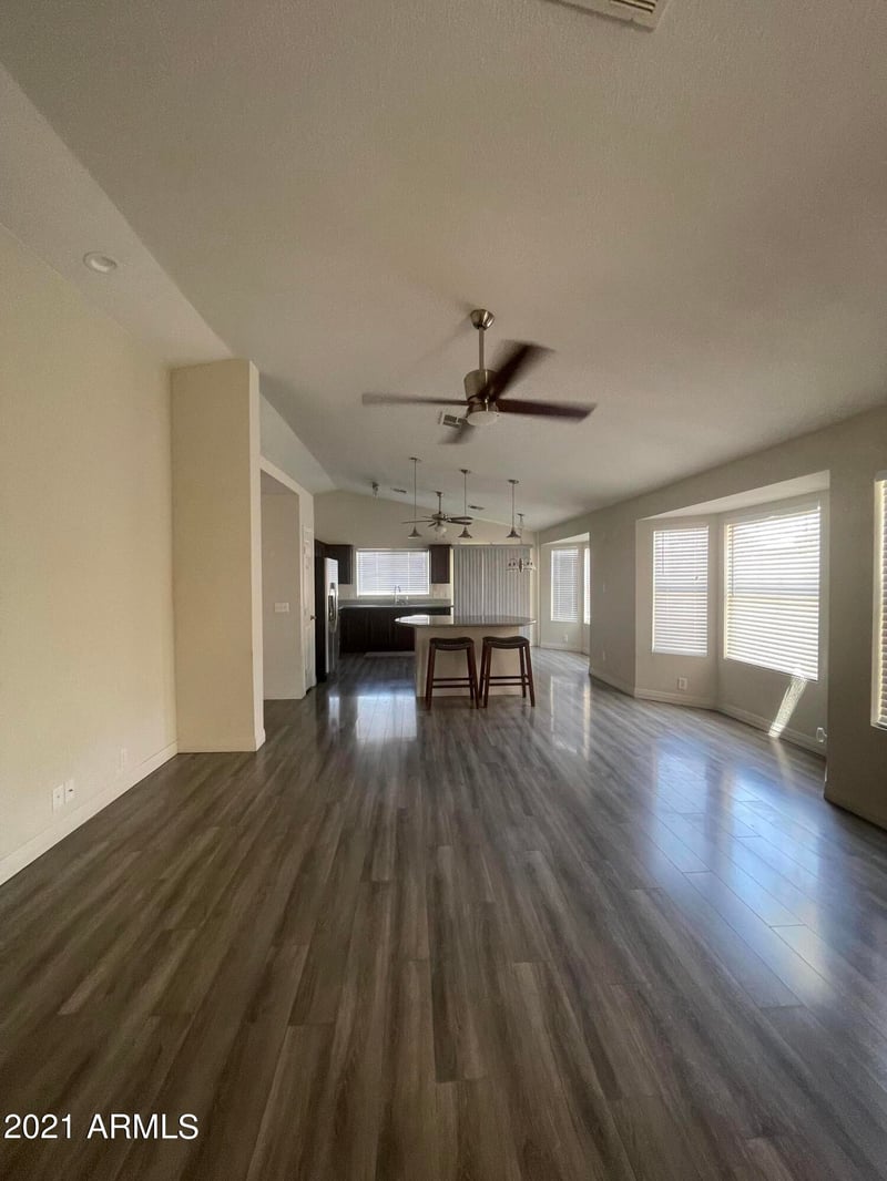4020 Camino Vivaz --, Glendale, AZ 85310