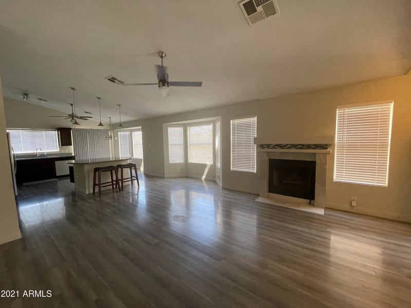 4020 Camino Vivaz --, Glendale, AZ 85310