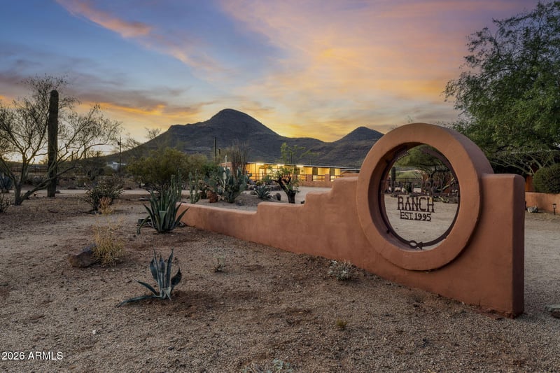 40205 N 26th St, Cave Creek, AZ 85331