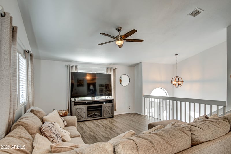 4021 Amberwood Dr, Phoenix, AZ 85048