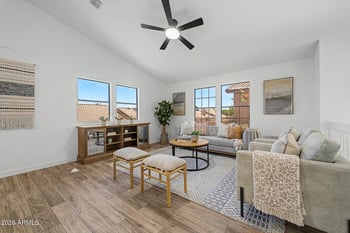 4021 Amberwood Dr, Phoenix, AZ 85048