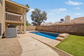 4021 Amberwood Dr, Phoenix, AZ 85048