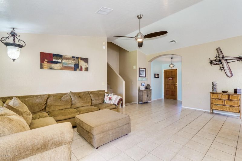 4021 E Tonto St, Phoenix, AZ 85044
