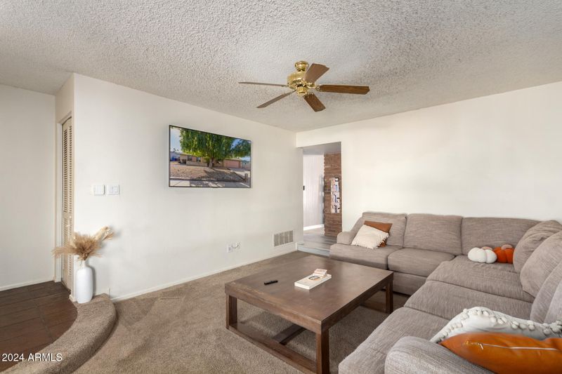 4021 W Hatcher Rd, Phoenix, AZ 85051