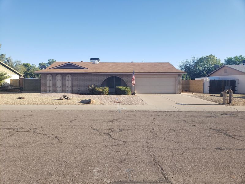 4021 W Paradise Dr, Phoenix, AZ 85029