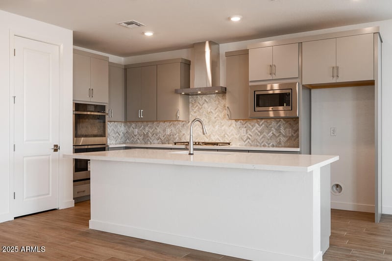 40218 Alegre Dr, San Tan Valley, AZ 85140