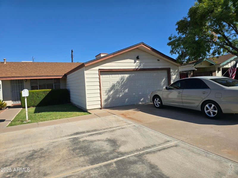 4022 Glenn Dr, Phoenix, AZ 85051